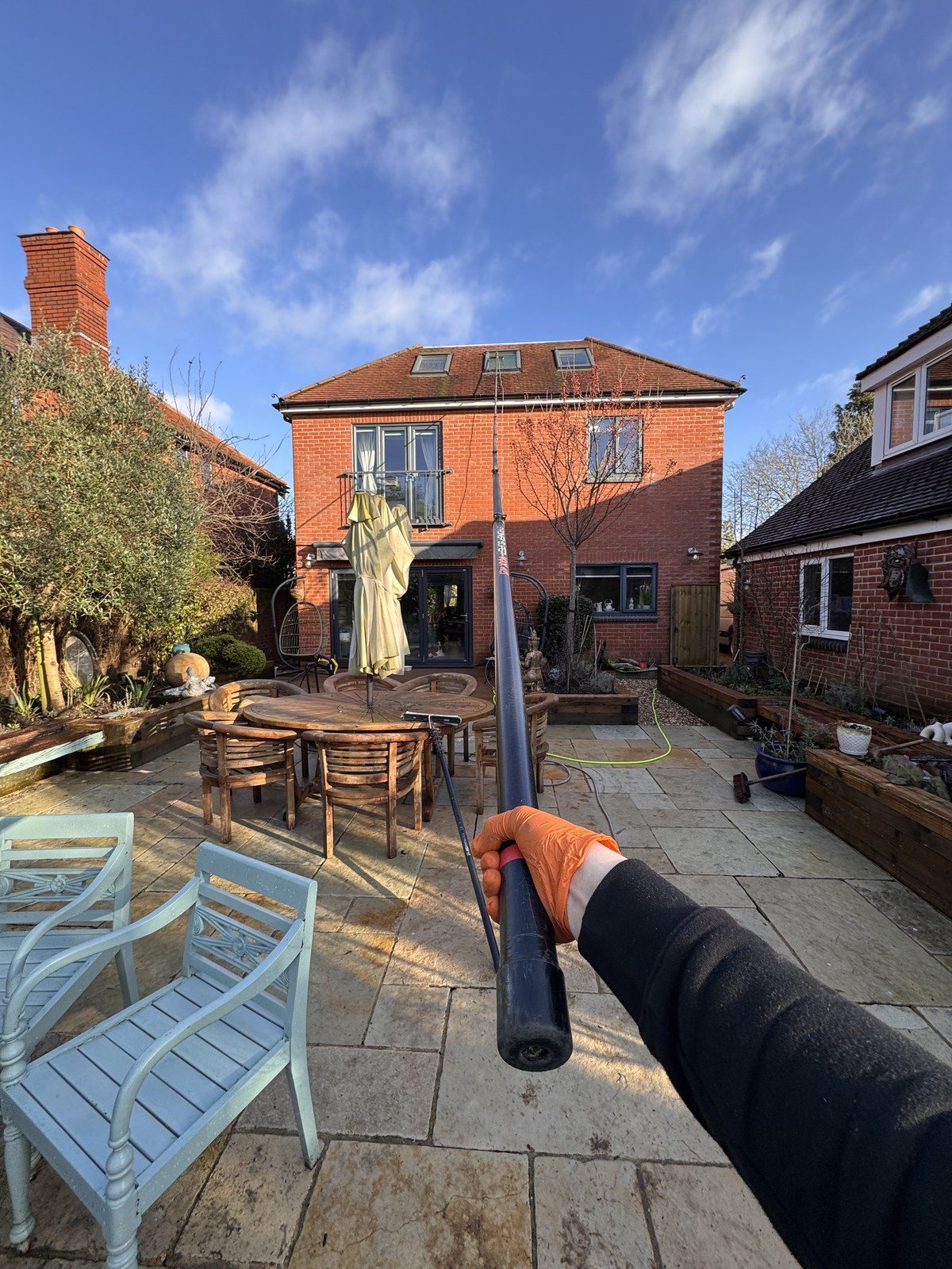 Window cleaning in Loughor